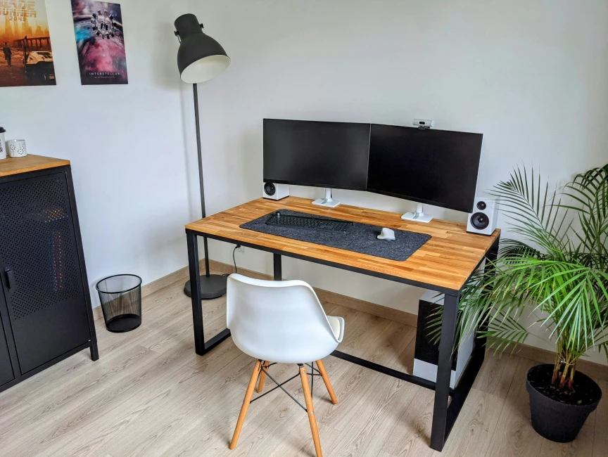 Minimalist Oak Wood Computer Desk